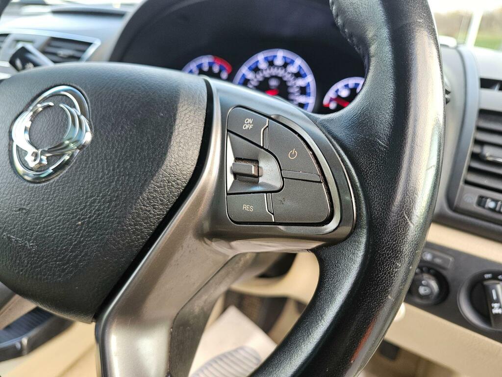 SsangYong Rexton Black #41