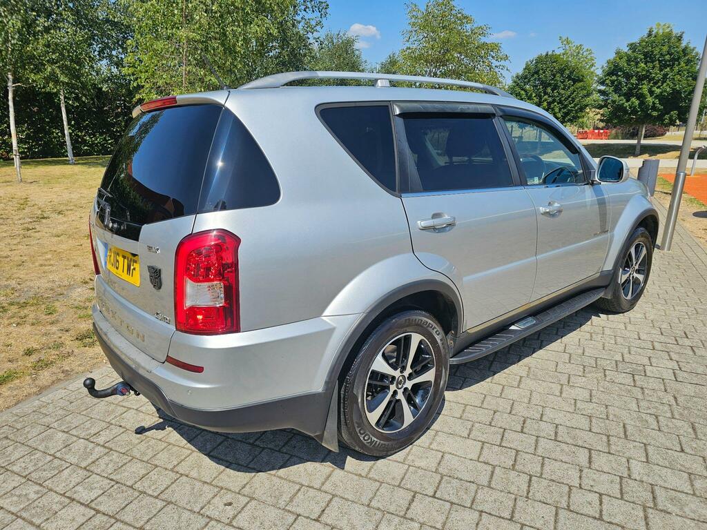 SsangYong Rexton Black #21