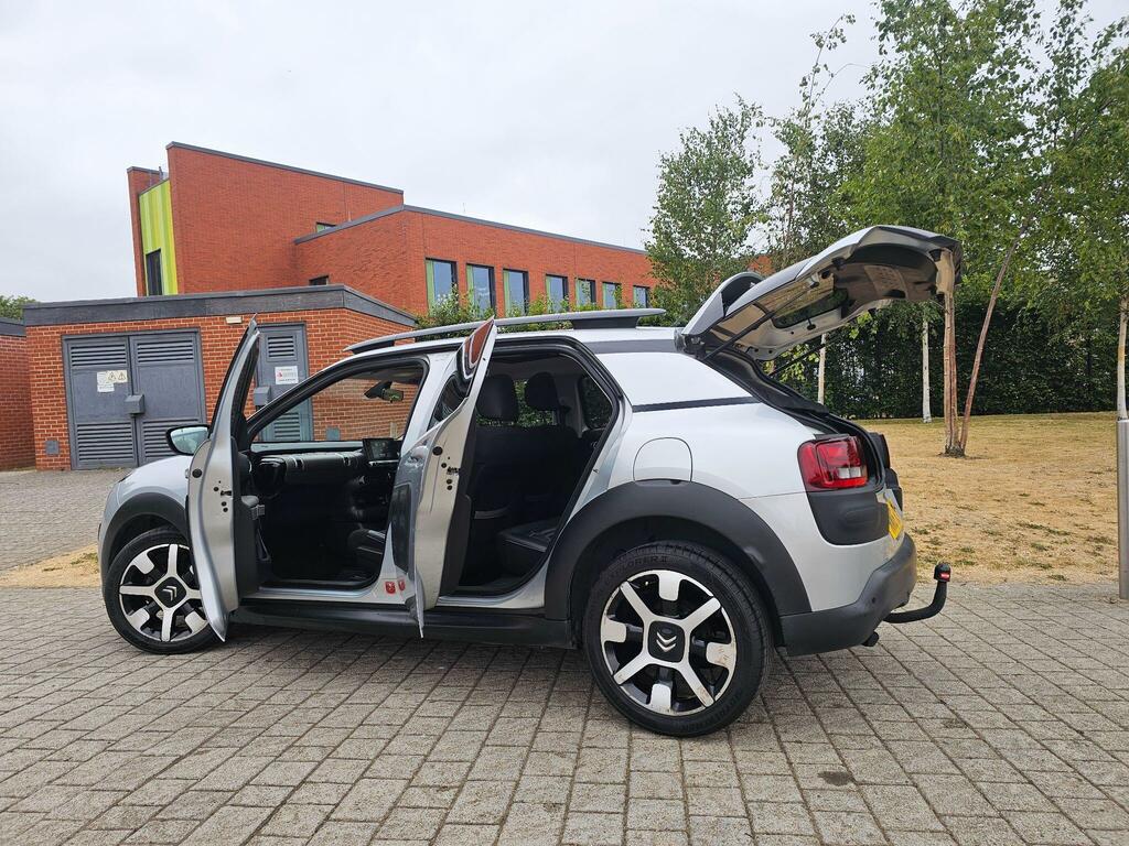 Citroen C4 Cactus  Red #21