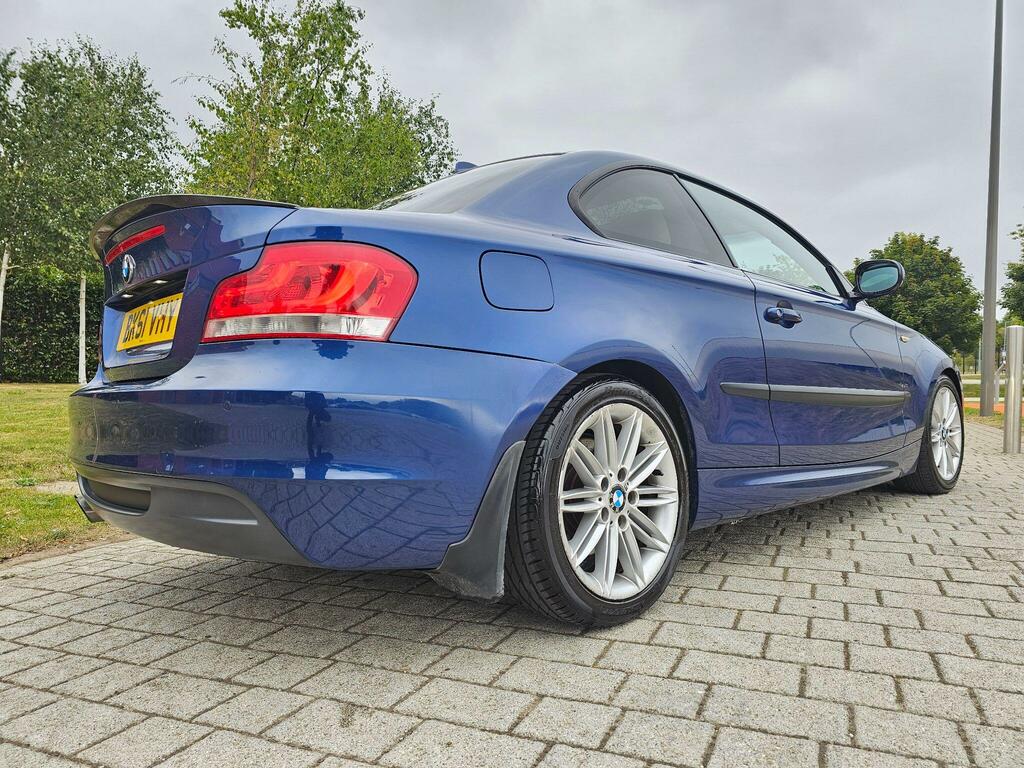 BMW 1 Series 2.0 118D M Sport Steptronic Euro 5 Blue #4