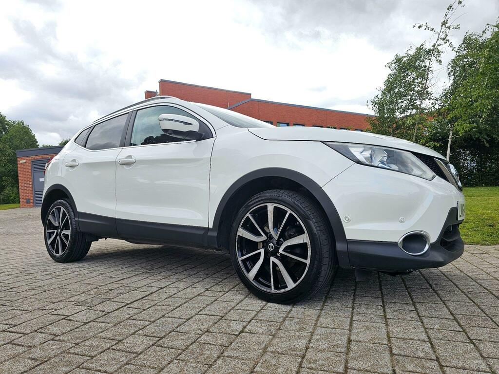 Nissan Qashqai 1.6 Dci Tekna Xtron 2Wd Euro 5 Ss White #4