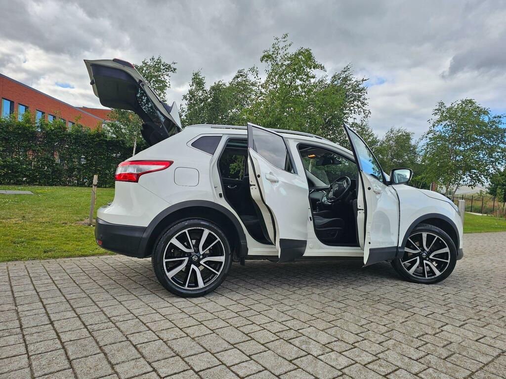 Nissan Qashqai 1.6 Dci Tekna Xtron 2Wd Euro 5 Ss White #2