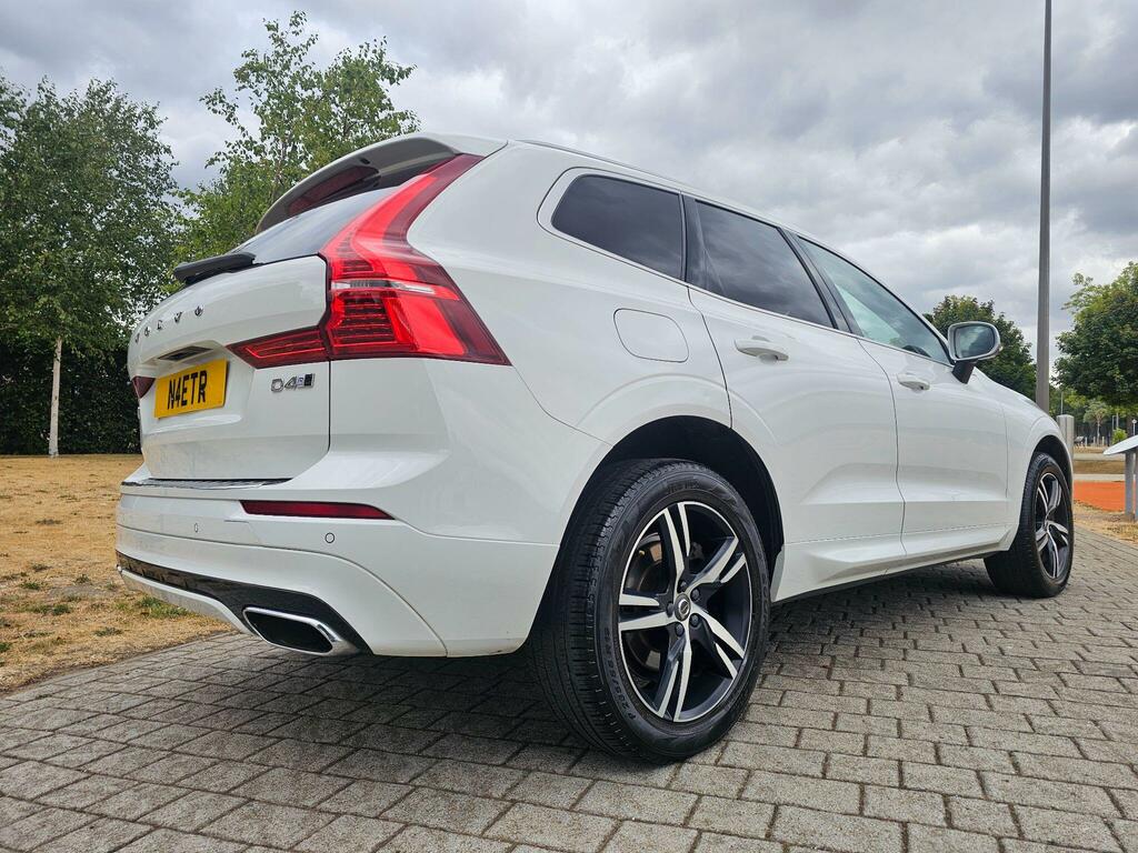 Volvo XC60 2.0 D4 R-design Awd Euro 6 Ss White #2