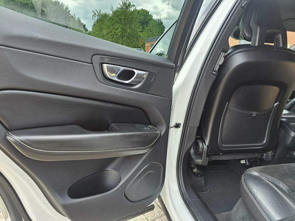 Volvo XC60 Xc60 R-design Lux Nav D5 Awd Grey #25