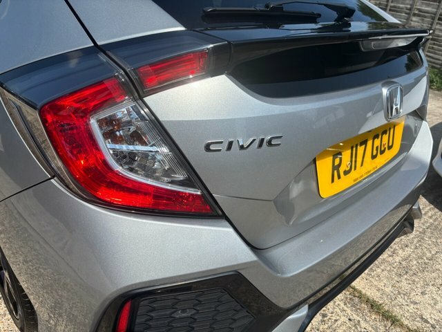Honda Civic 1.5 Vtec Turbo Sport 5-Door Black #21