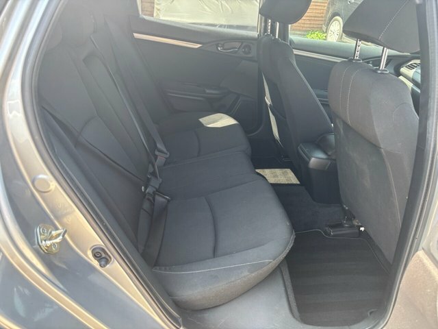 Honda Civic 1.5 Vtec Turbo Sport 5-Door Black #10