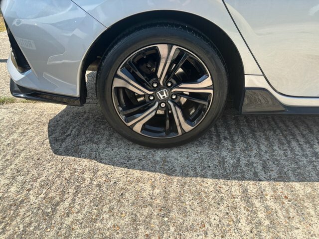 Honda Civic 1.5 Vtec Turbo Sport 5-Door Black #25
