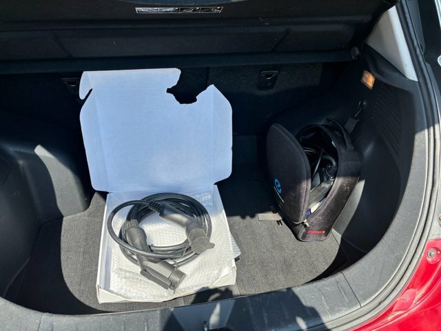 Nissan Leaf Tekna Black #15