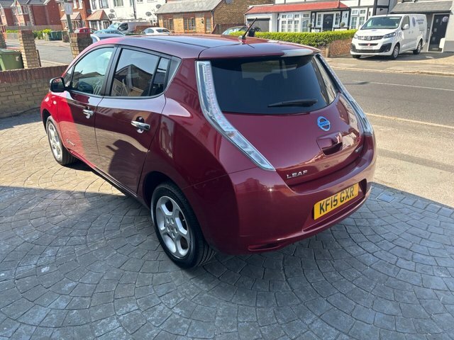 Nissan Leaf 24Kwh Visia Hatchback 107 Bhp Red #5