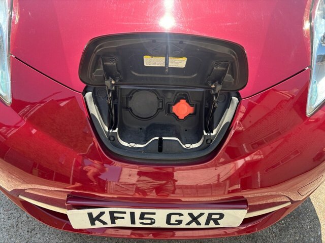 Nissan Leaf Tekna Black #16