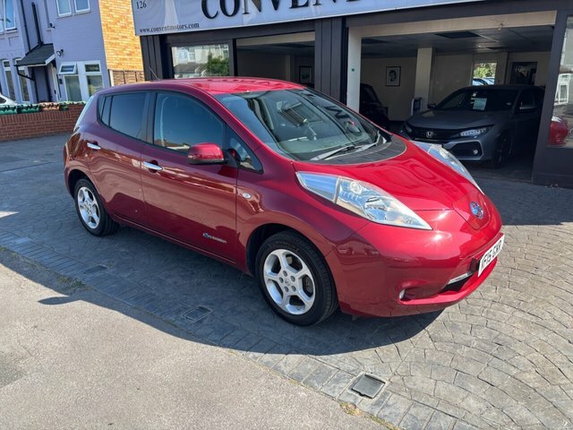 Nissan Leaf 24Kwh Visia Hatchback 107 Bhp Red