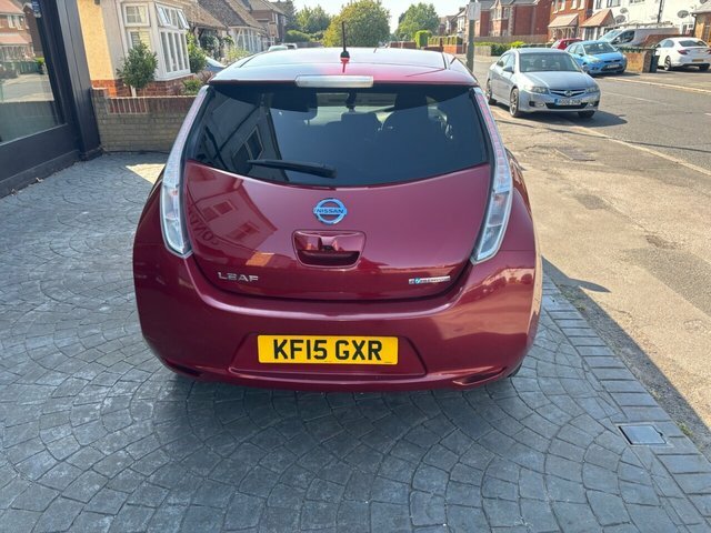 Nissan Leaf 24Kwh Visia Hatchback 107 Bhp Red #4