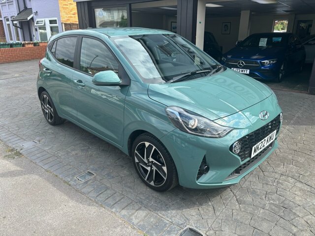 Hyundai I10 1.2 Premium Hatchback Euro 6 S S Green