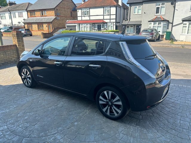Nissan Leaf 30Kwh Tekna Hatchback 109 Bhp Black #6