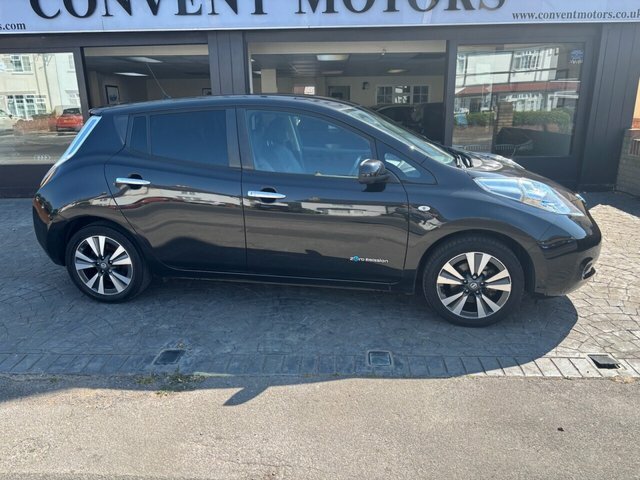 Nissan Leaf 30Kwh Tekna Hatchback 109 Bhp Black #2