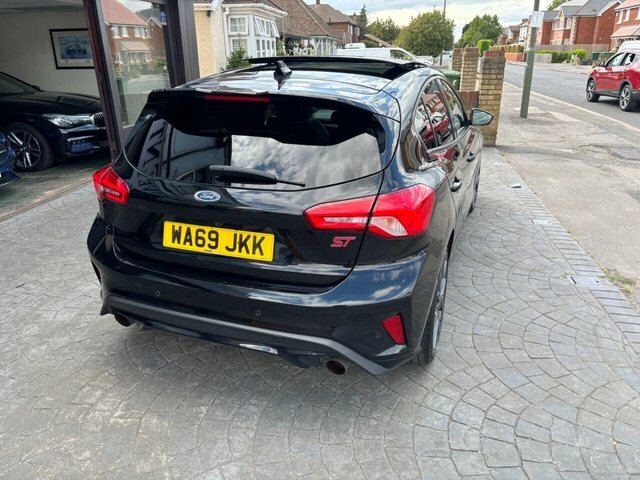 Ford Focus 2.3T Ecoboost St Hatchback Euro Black #3