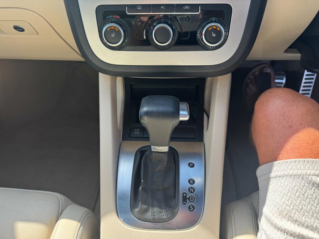 Volkswagen EOS Convertible White #17