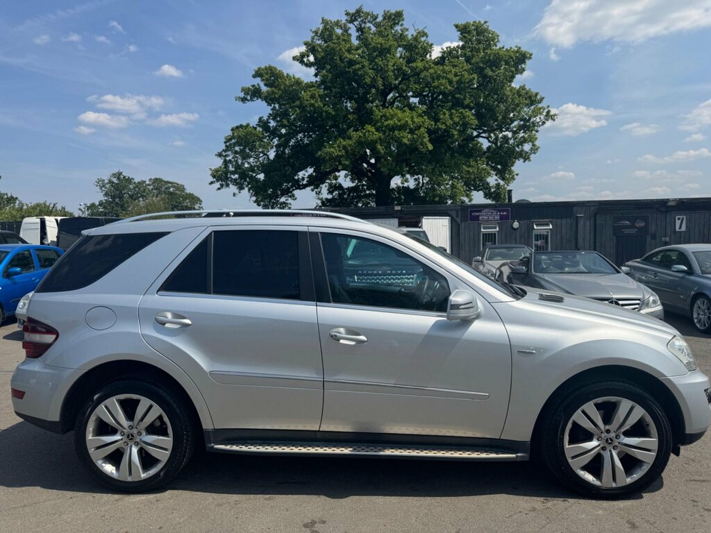 Mercedes-Benz M Class 3.0 Ml300 Cdi V6 Blueefficiency Sport G-tronic 4Wd Silver #3