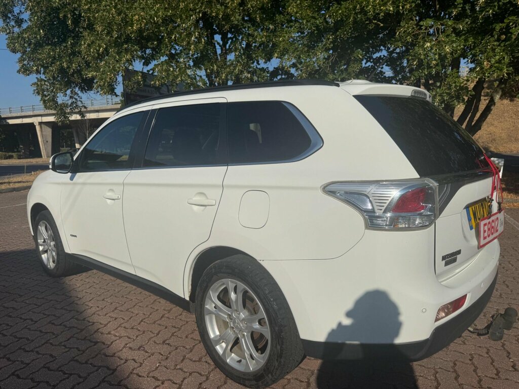Mitsubishi Outlander 2.2 Di-d Gx4 4Wd Euro 5 Ss White #4