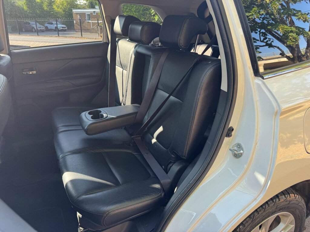 Mitsubishi Outlander Outlander Gx 4 Di-d Black #29