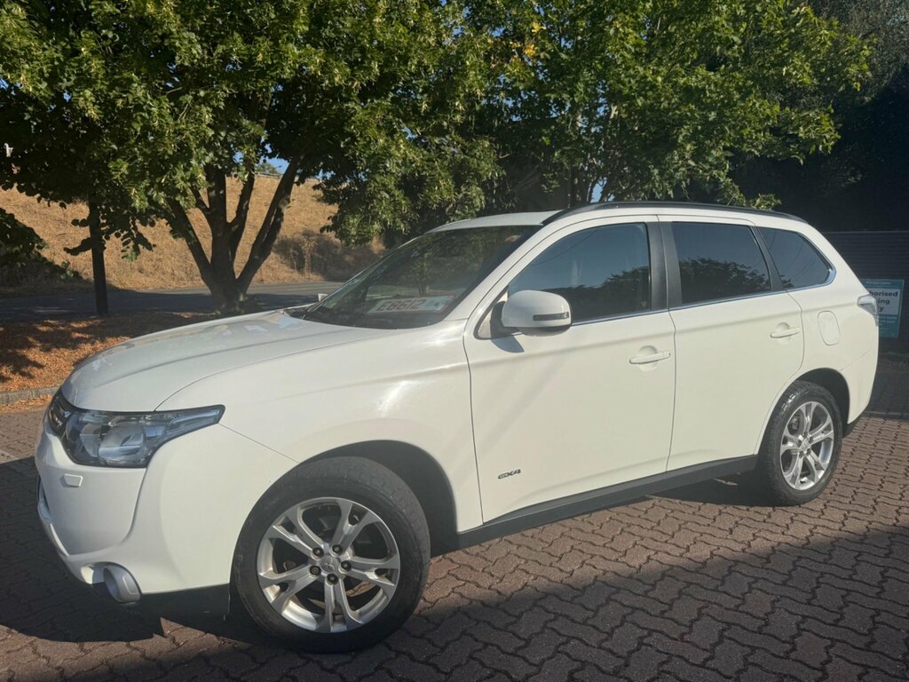 Mitsubishi Outlander 2.2 Di-d Gx4 4Wd Euro 5 Ss White #6