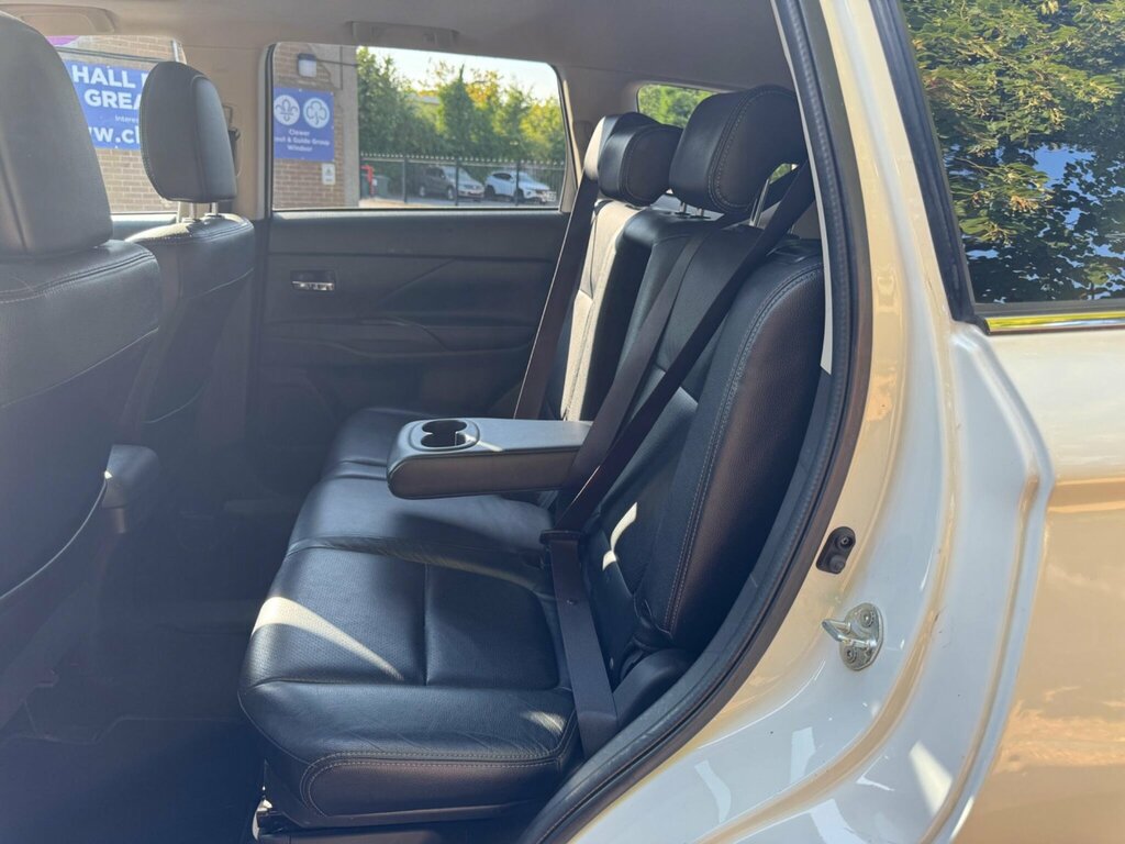Mitsubishi Outlander Outlander Gx 4 Di-d Black #30
