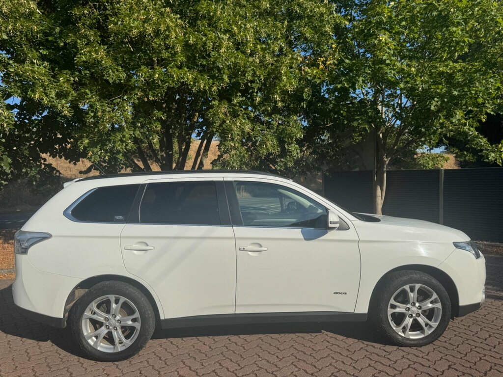 Mitsubishi Outlander 2.2 Di-d Gx4 4Wd Euro 5 Ss White #2