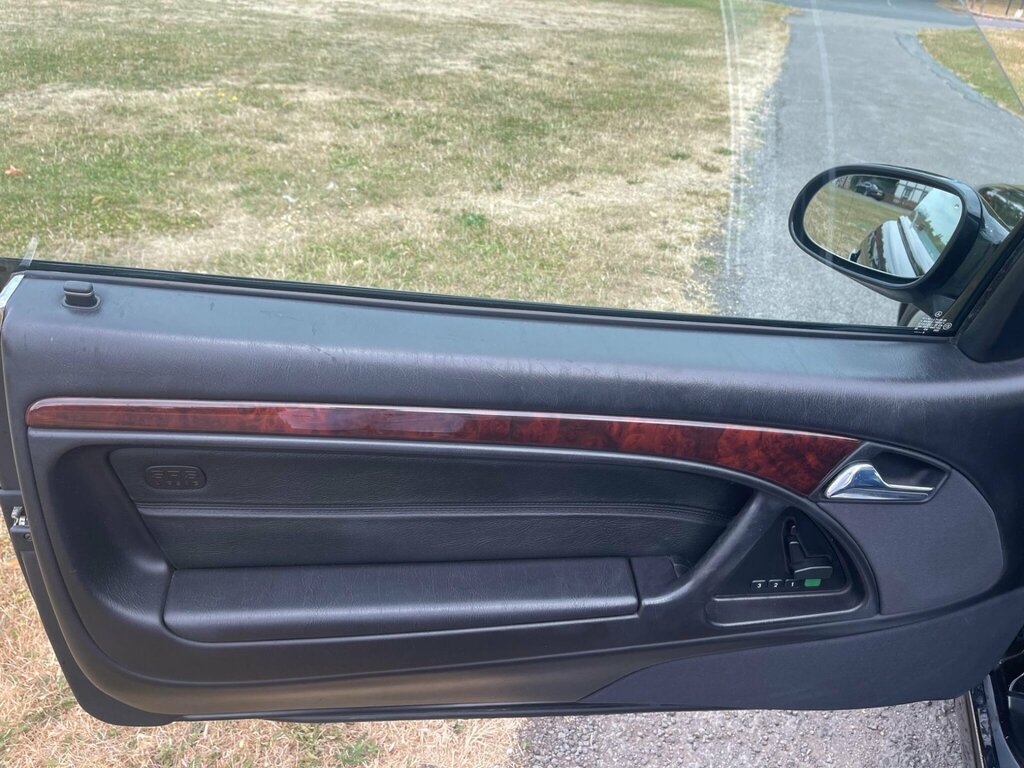Mercedes-Benz SL Class 500 Hand Rive, Panoramic Silver #29