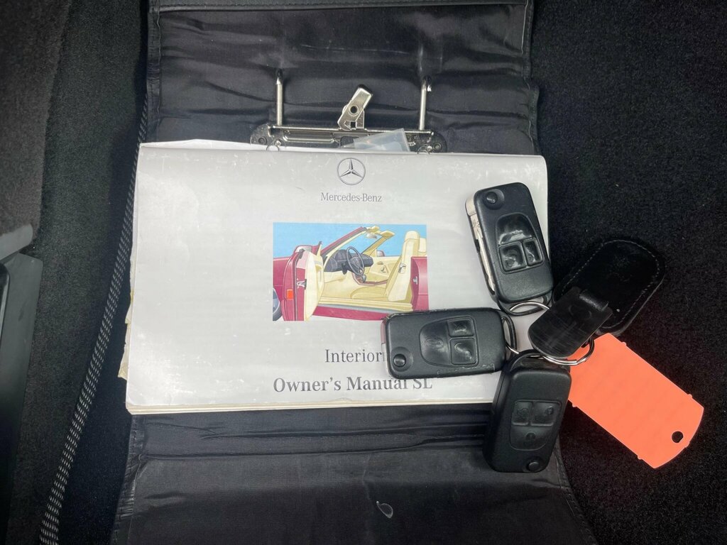 Mercedes-Benz SL Class 500 Hand Rive, Panoramic Silver #35