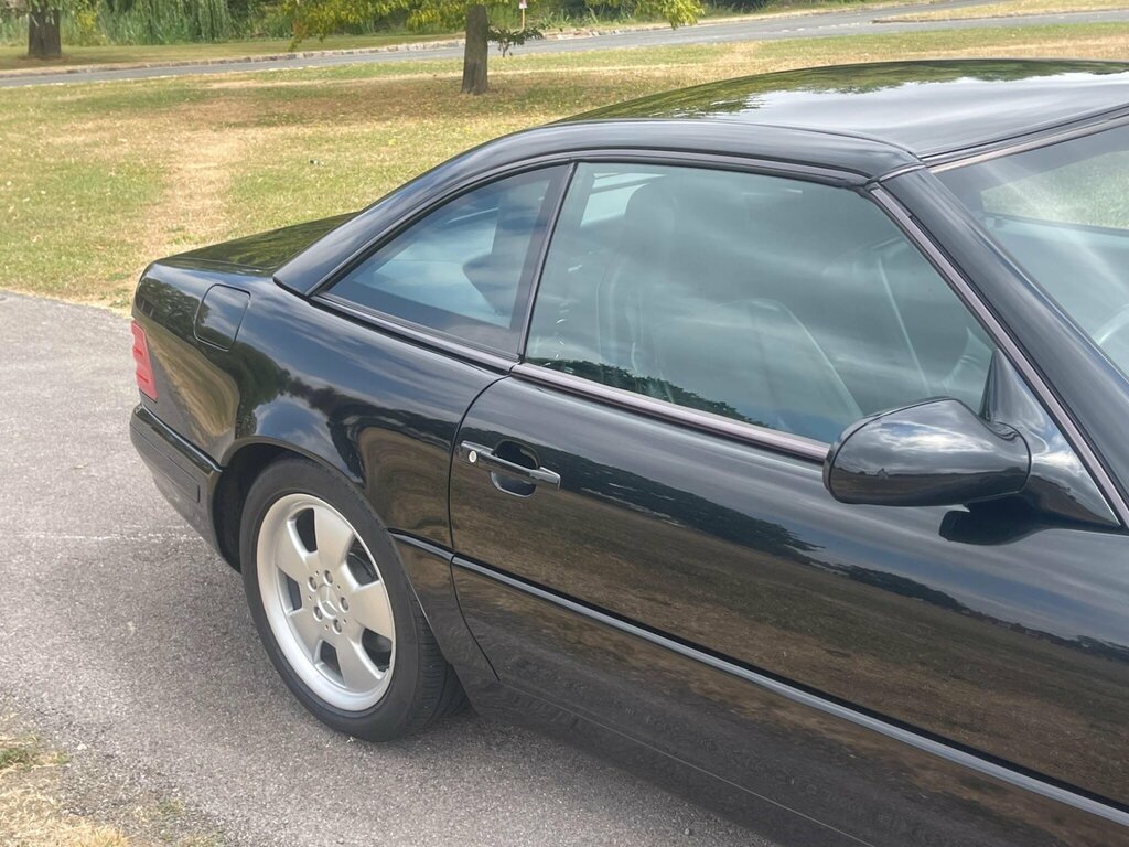 Mercedes-Benz SL Class 500 Hand Rive, Panoramic Silver #41