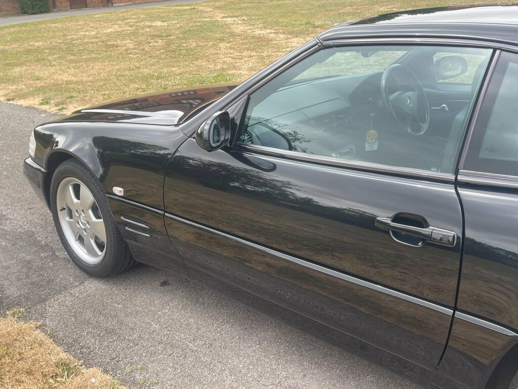 Mercedes-Benz SL Class 500 Hand Rive, Panoramic Silver #43