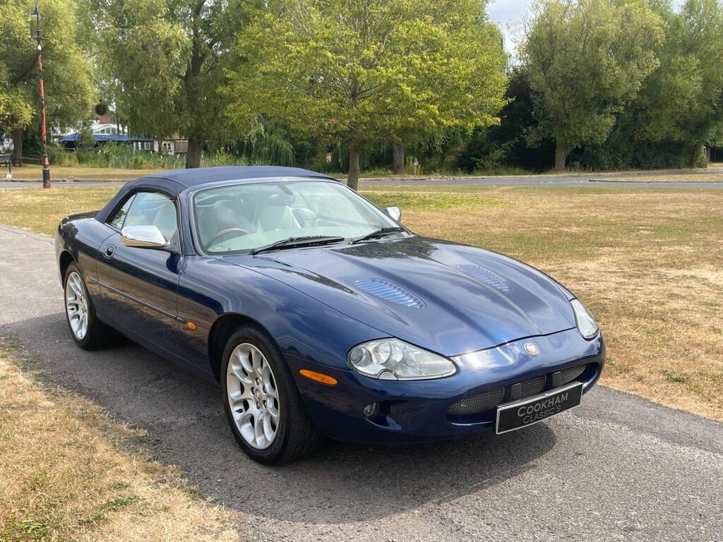 Jaguar XKR 4.0 Supercharged Convertible Blue #6
