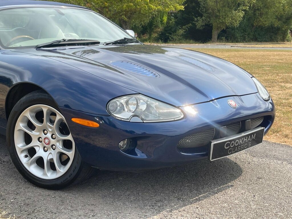 Jaguar XKR 4.0 Supercharged Convertible Blue #4