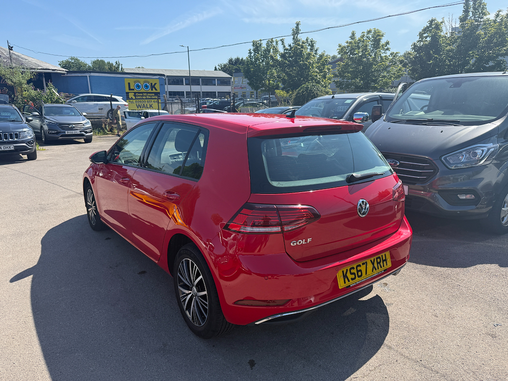 Volkswagen Golf Se Navigation Tdi Bluemotion Technology Red #4
