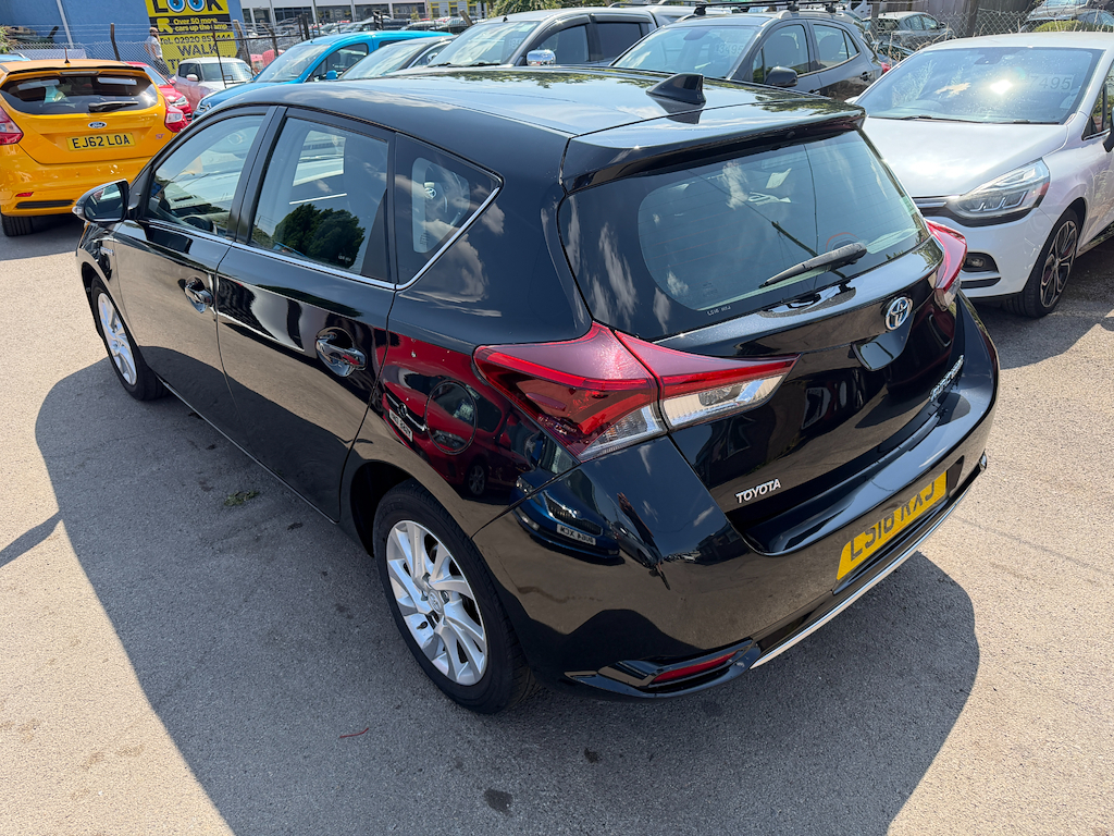 Toyota Auris Vvt-i Icon Black #4