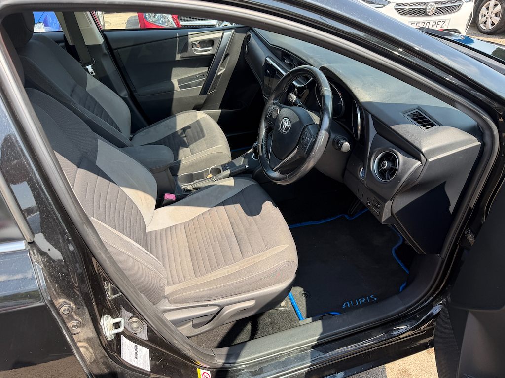 Toyota Auris 1.6 D-4d Design Blue #7