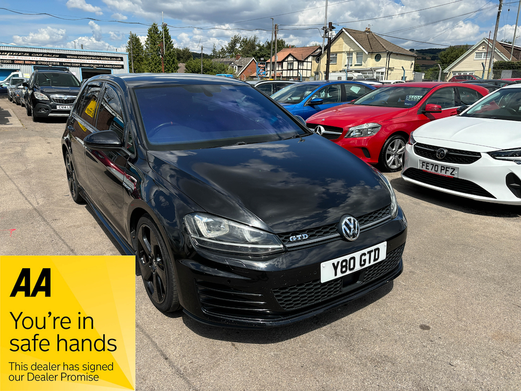 Volkswagen Golf 1.6L Match White #1