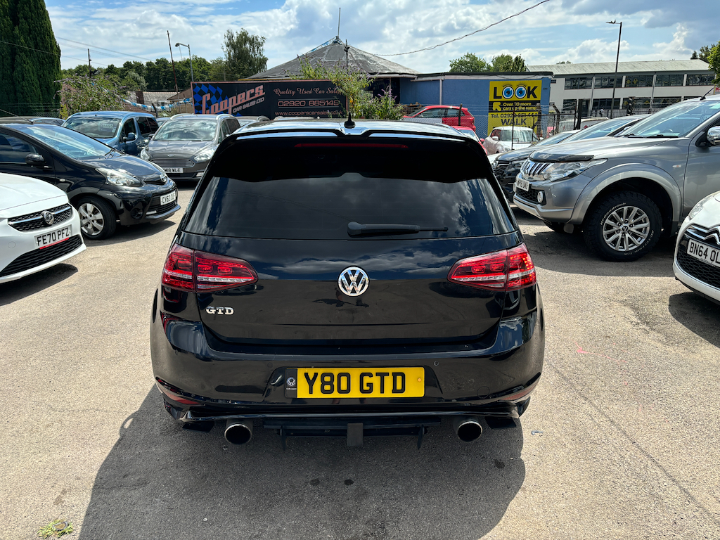 Volkswagen Golf 1.6L Match White #5