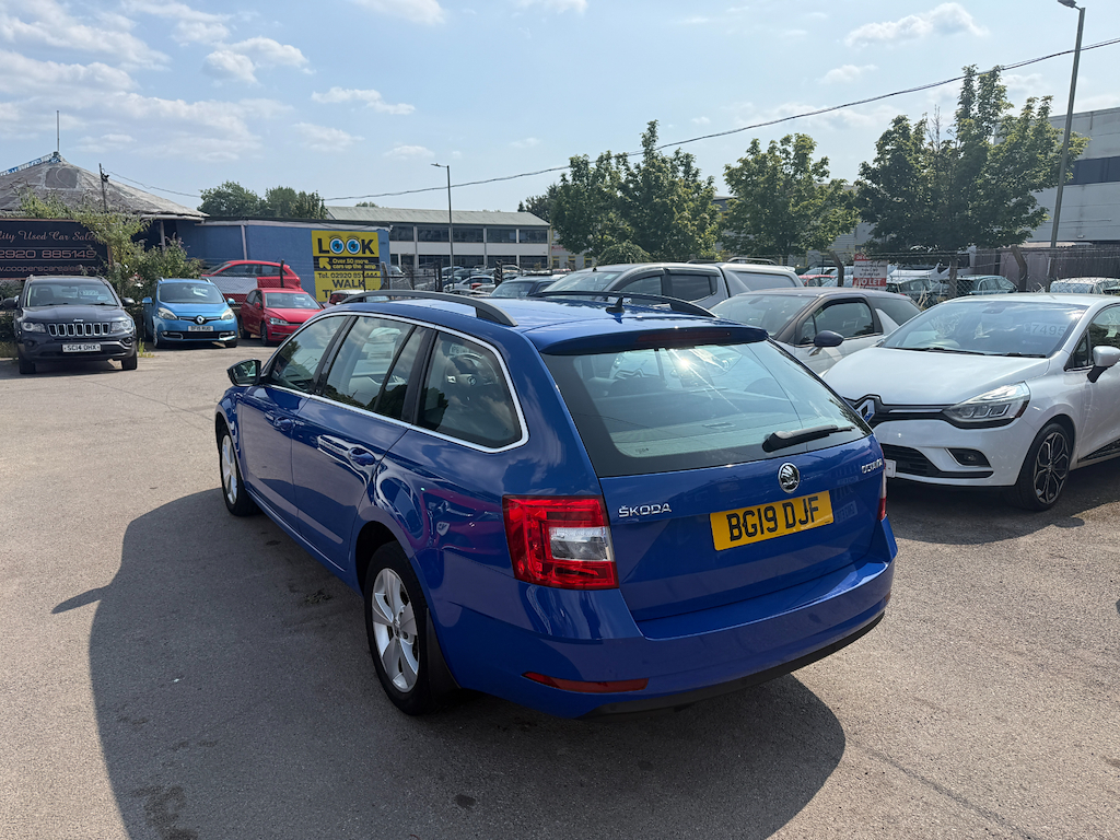 Skoda Octavia Se Technology Tdi Dsg BG19DJF Blue #4