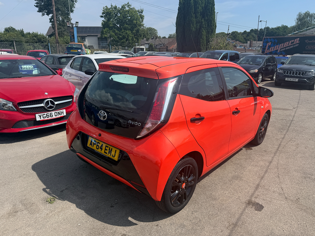 Toyota Aygo Vvt-i X-cite Orange #6