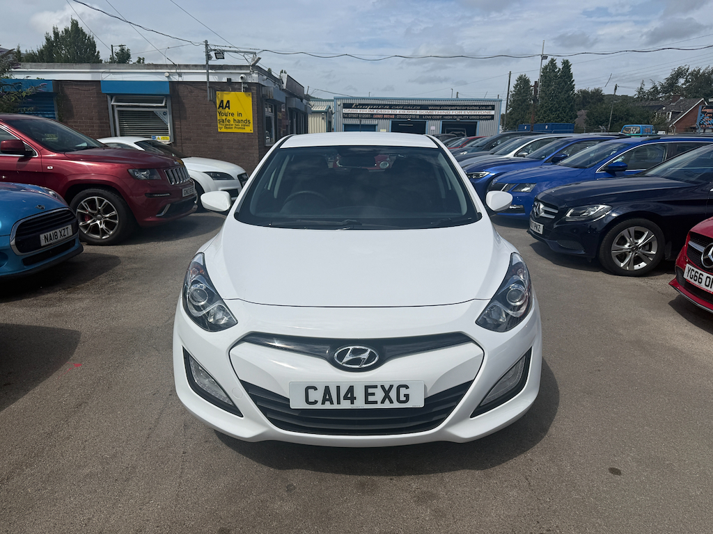 Hyundai I30 Classic White #2