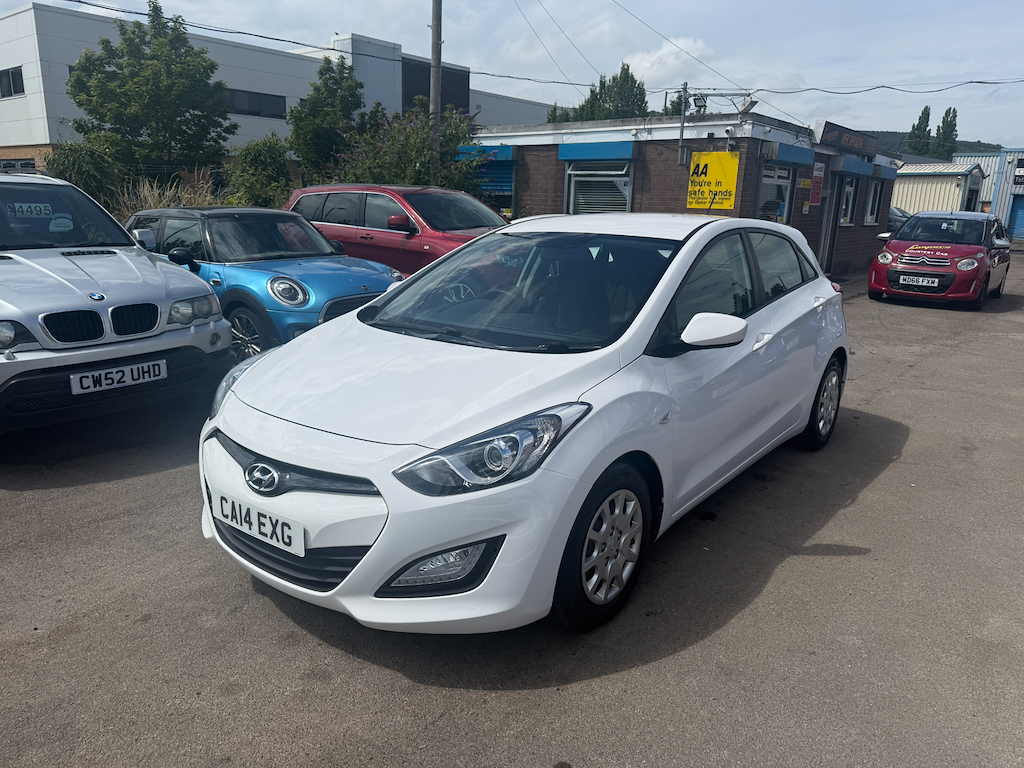 Hyundai I30 Classic White #3
