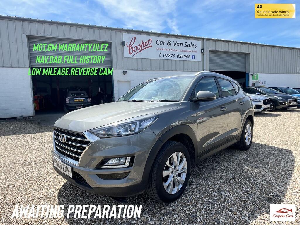Hyundai Tucson 1.6 Gdi Se Nav Suv Euro 6 Ss Grey