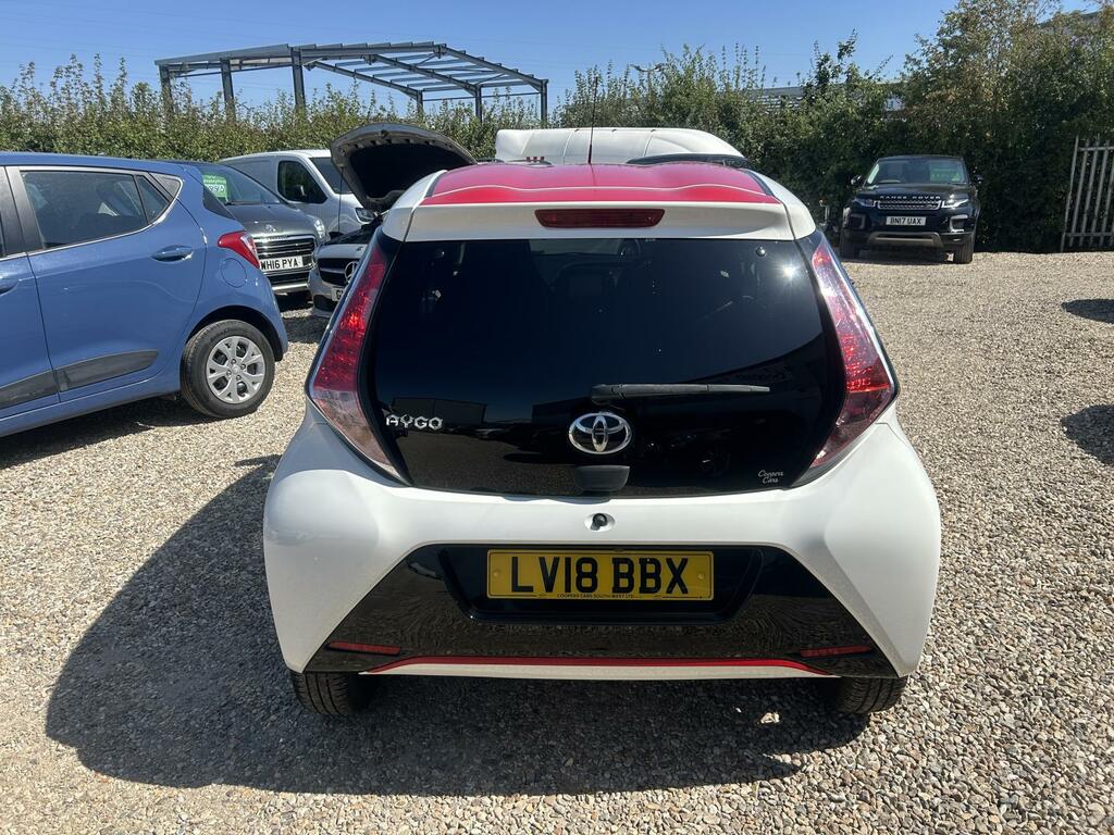 Toyota Aygo X X-press White #7