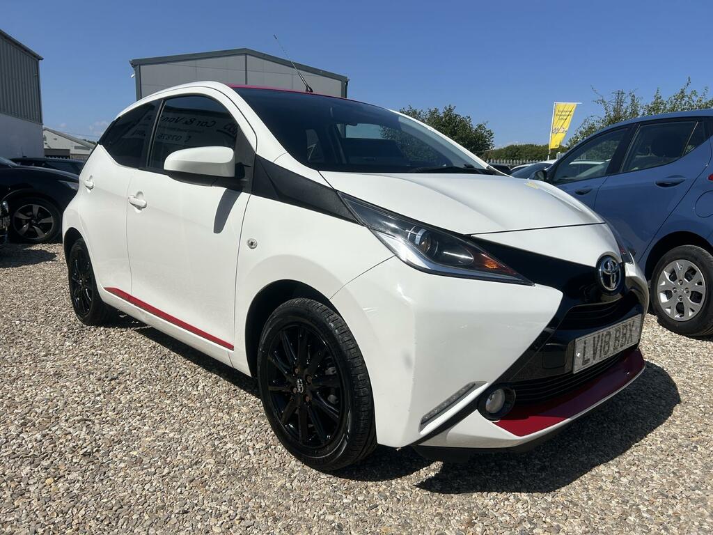 Toyota Aygo X X-press White #4
