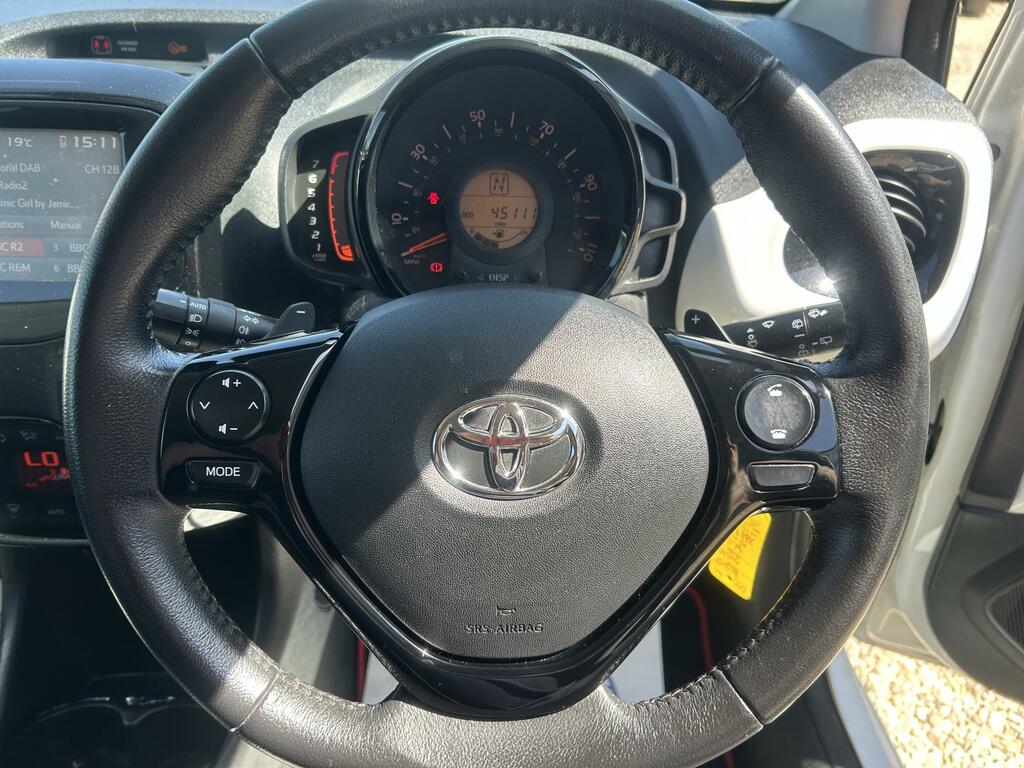 Toyota Aygo X X-press White #19