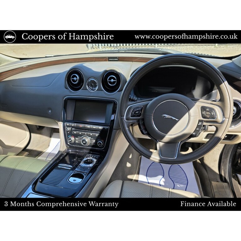 Jaguar XJ Diesel Black