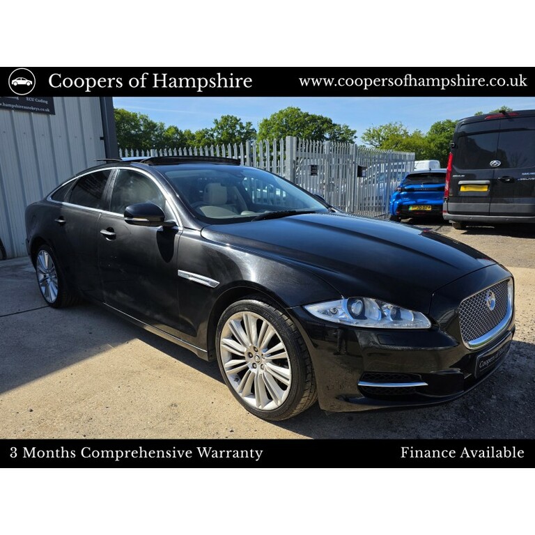Jaguar XJ Diesel Black #5