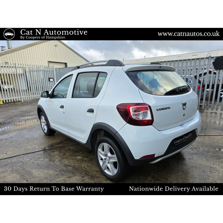 Dacia Sandero Stepway Diesel White #5