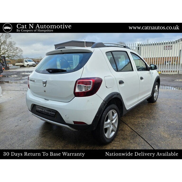Dacia Sandero Stepway Diesel White #6